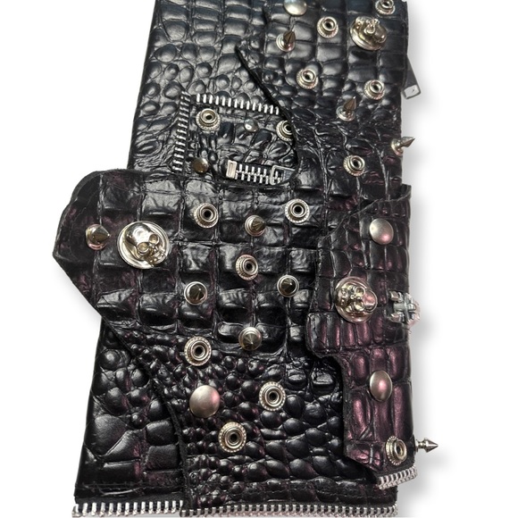 Faux crocodile black leather clutch - Picture 3 of 4